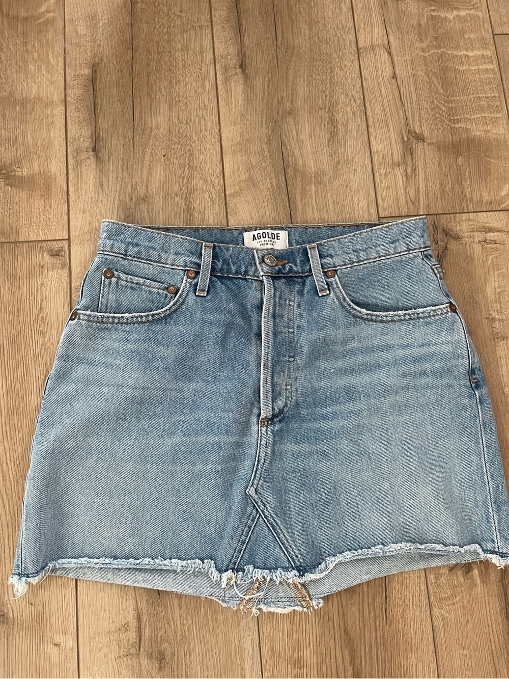 AGOLDE High Rise Denim Mini Skirt Raw Hem Medium Wash Size 28